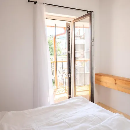Island Apartments Izola Exterior photo